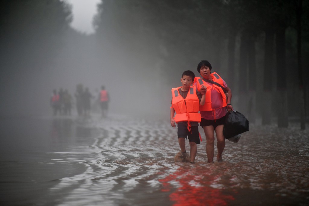 河北涿州有逾13万人受灾。(中新社)
