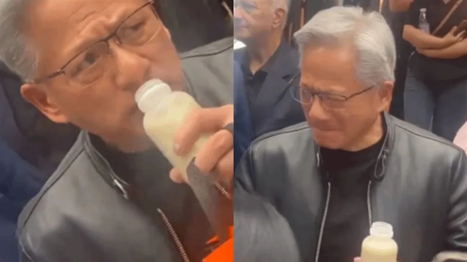 黄仁勋胡同扫街尝豆汁皱眉“这甚么东西啊”。
