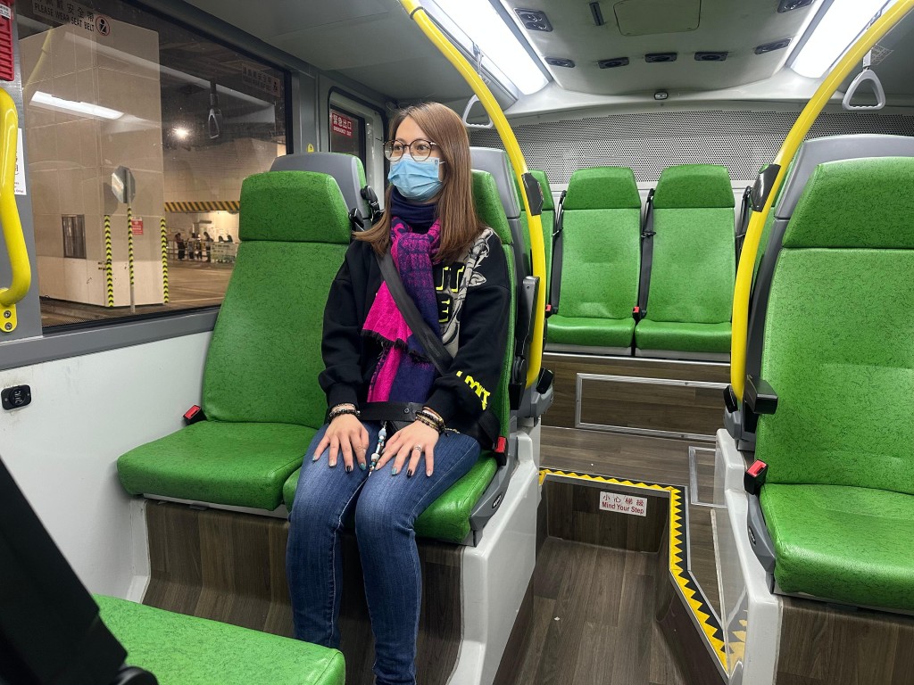 由1月25日起，所有公共交通工具和商用車座位乘客均須佩戴安全帶。政府新聞處圖片
