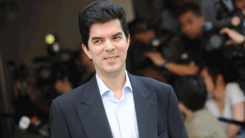 AI巨企「狼取」Webb-site資料｜周顯