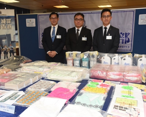 警方采取扫黄行动