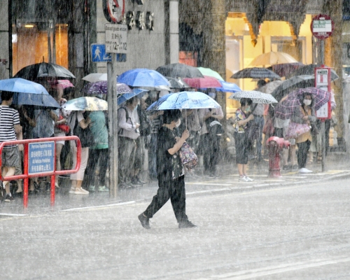 天文台預測,下周一至周三雨勢有時頗大。 資料圖片