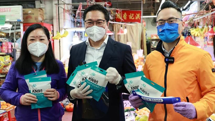 民建聯向全港街巿商販派23萬個KN95口罩。