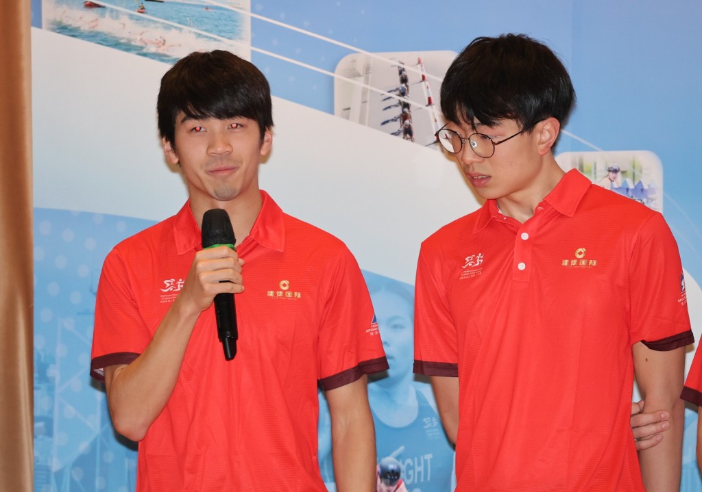 叶德朗(左) 期望今届U23能踏上颁奖台。徐嘉华摄