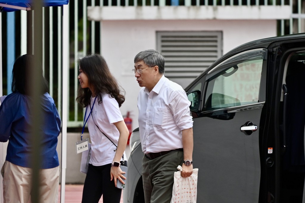 政務司副司長卓永興。劉駿軒攝 政務司副司長卓永興。劉駿軒攝