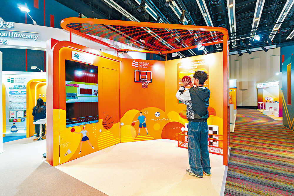 Dynamic SyncAnUp是針對傳統三維運動捕捉與分析「高造價、多攝像頭」的痛點而設計,僅需兩個智能攝像鏡頭,即可實現高精確度三維重建。 Dynamic SyncAnUp是針對傳統三維運動捕捉與分析「高造價、多攝像頭」的痛點而設計,僅需兩個智能攝像鏡頭,即可實現高精確度三維重建。