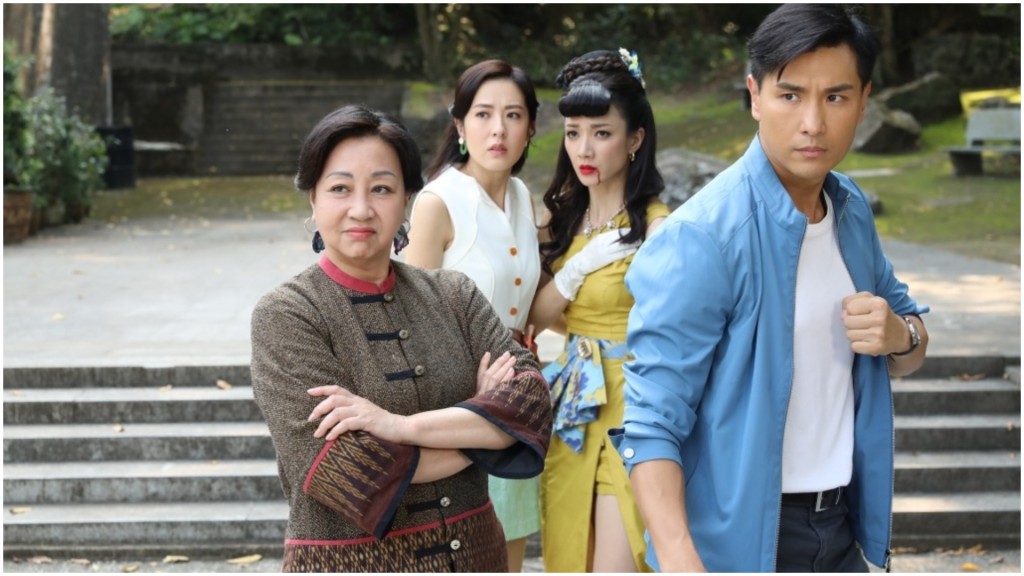 元秋在去年初播的TVB劇《鐵拳英雄》亮相。