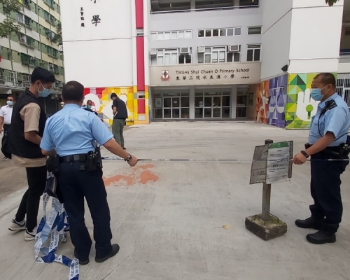 當日警方到場拉起封鎖線調查。資料圖片