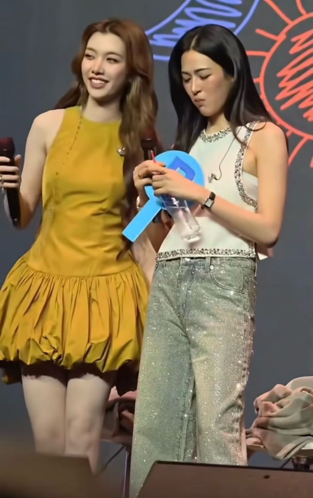 港泰混血兒Ling Ling再次衣錦還鄉返港見粉絲。