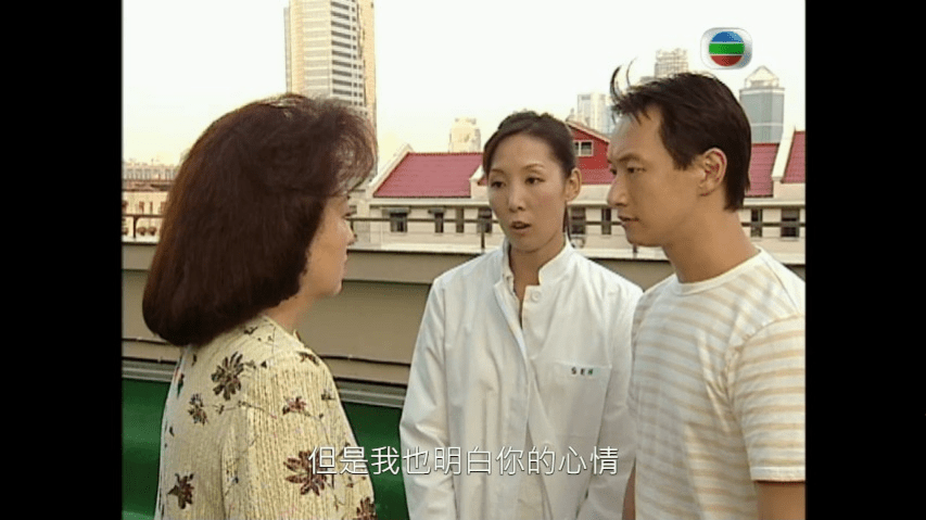 李浩林（右）在TVB劇《情牽百子櫃》飾演谷一宵。