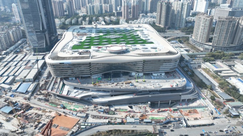 新皇崗口岸的聯檢大樓建築工程已經基本完成。資料圖片