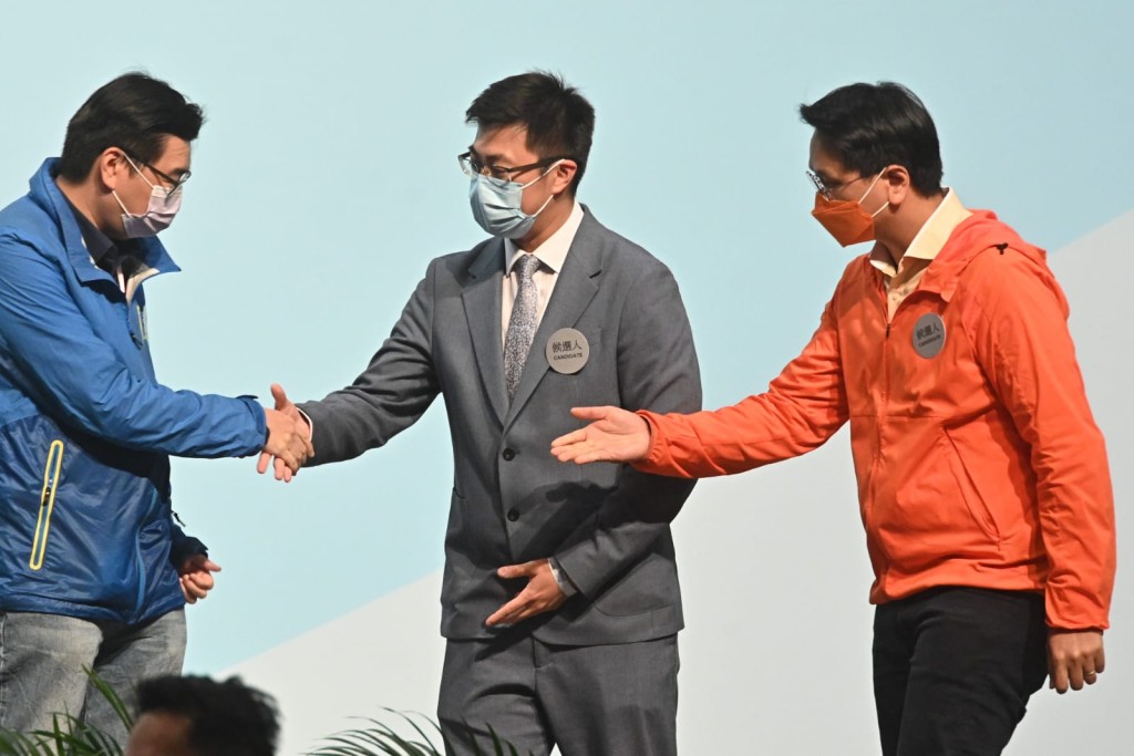 九龙东邓家彪及颜汶羽当选。