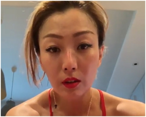 Sammi一身火紅戰衣,精神不錯。Sammi IG