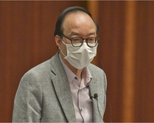 馬逢國批評政府容許花市復辦,卻不准球賽進行。資料圖片