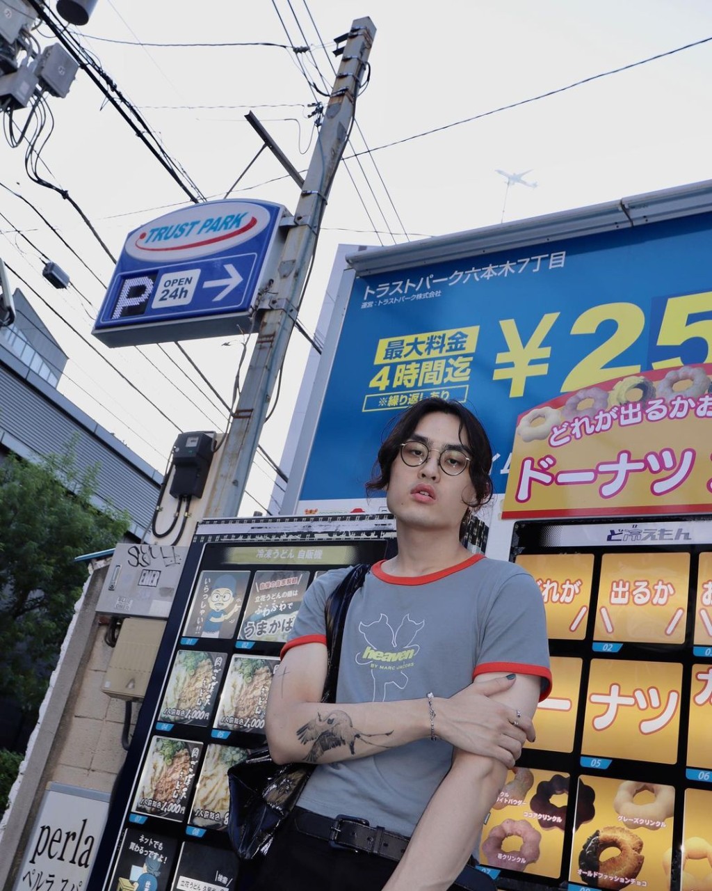 鹤The Crane表示,自10年前摘除甲状腺和恶性肿瘤后,至今每天起床后都要补充甲状腺素,同时也要定期覆诊。 鹤The Crane表示,自10年前摘除甲状腺和恶性肿瘤后,至今每天起床后都要补充甲状腺素,同时也要定期覆诊。