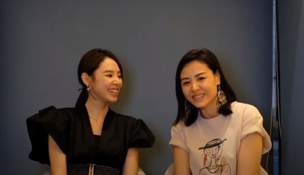 譚凱欣近年曾與胞妹譚凱琪一同拍YouTube片，譚凱琪間中更會於IG分享姊妹合照，不少網民都大讚兩姊妹都是靚人。