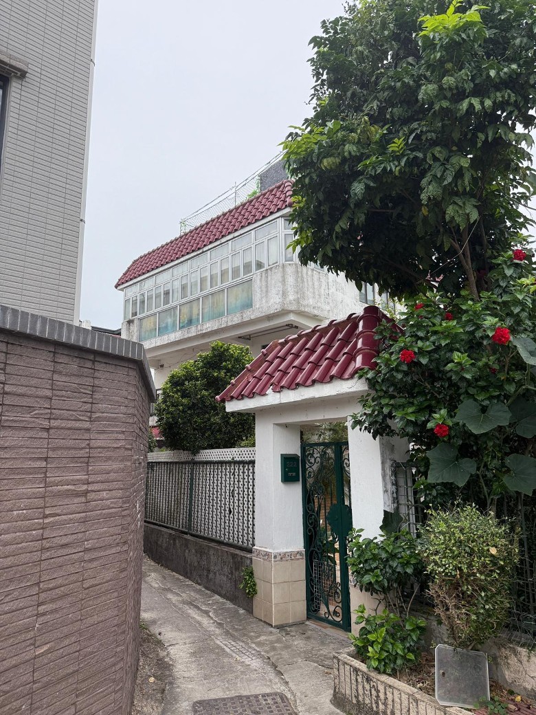 大埔汀角222號1字樓銀主盤開價193萬,較銀行估價低35%。 大埔汀角222號1字樓銀主盤開價193萬,較銀行估價低35%。