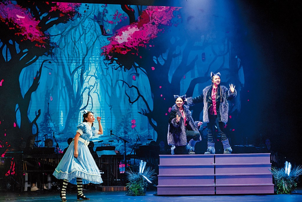 2023年於香港理工大學賽馬會綜藝館演出的音樂劇——《愛麗絲夢遊仙境》，盡顯學生在歌、舞、劇方面的藝術潛能。