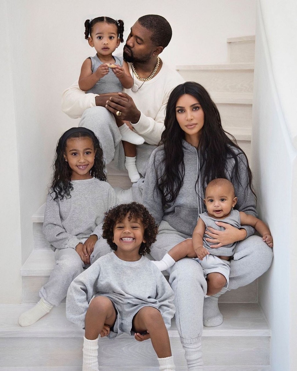 Kanye與Kim有四名子女。
