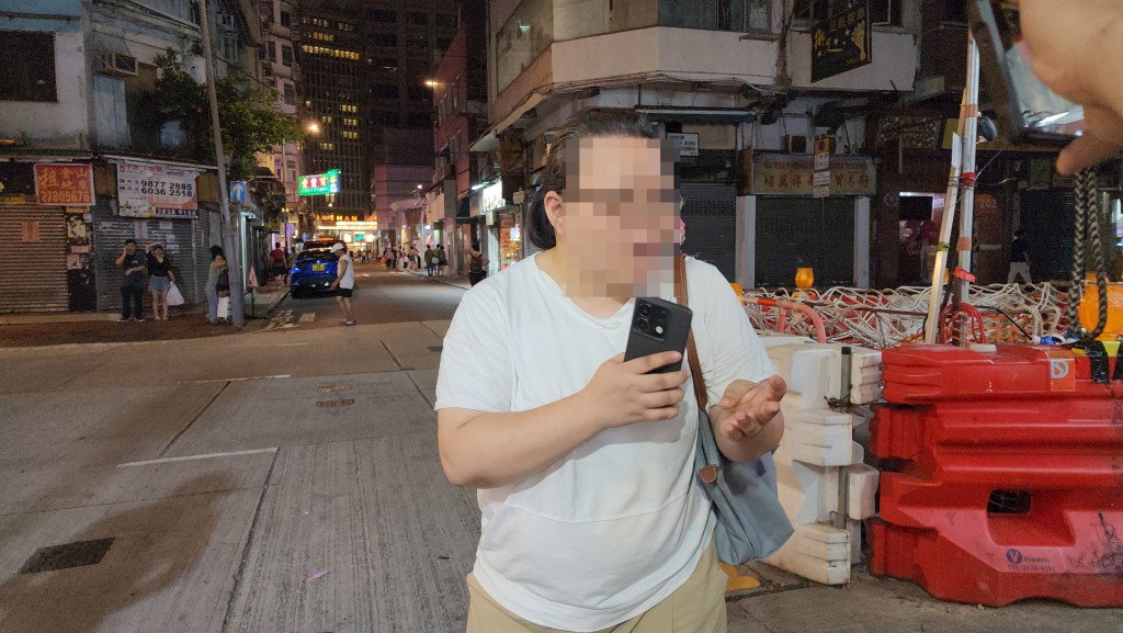 一名女子透露自己早前透過同一間地產公司租舖,損失數萬元。 一名女子透露自己早前透過同一間地產公司租舖,損失數萬元。