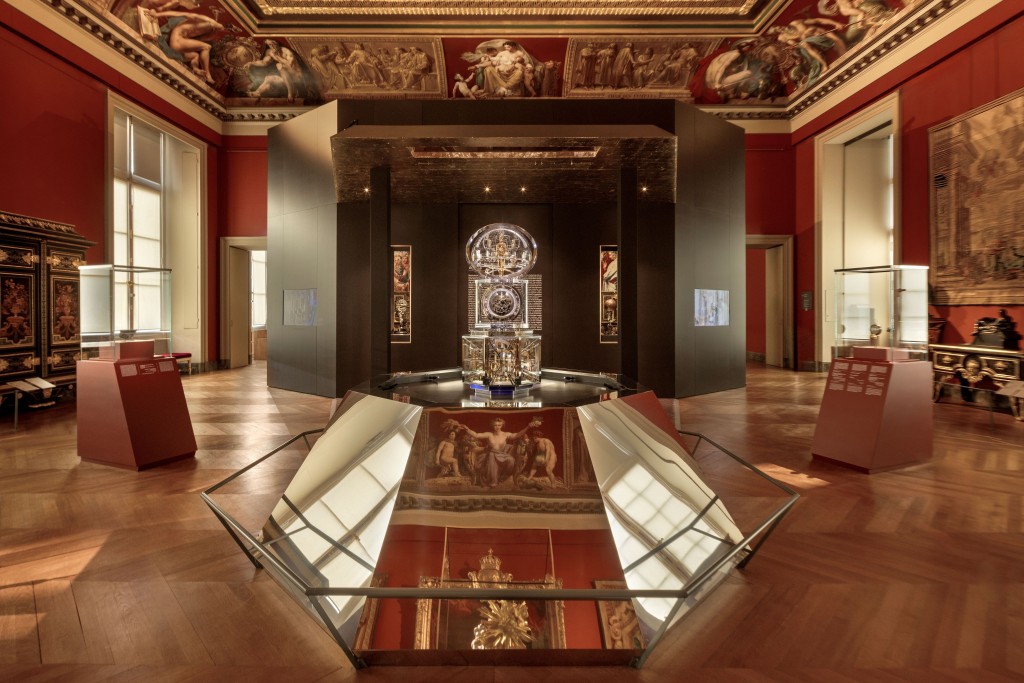 假法國巴黎羅浮宮舉行Mécaniques d'Art 特別展覽,展期將至11月12日。 假法國巴黎羅浮宮舉行Mécaniques d'Art 特別展覽,展期將至11月12日。