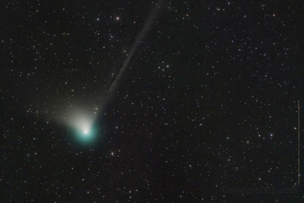 綠色彗星C/2022 E3（ZTF）本周逐漸飛掠地球，是5萬年來第一次。AP圖片