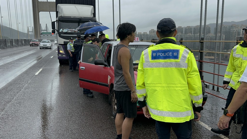 貨車司機布先生協助警方調查事件。梁國峰攝