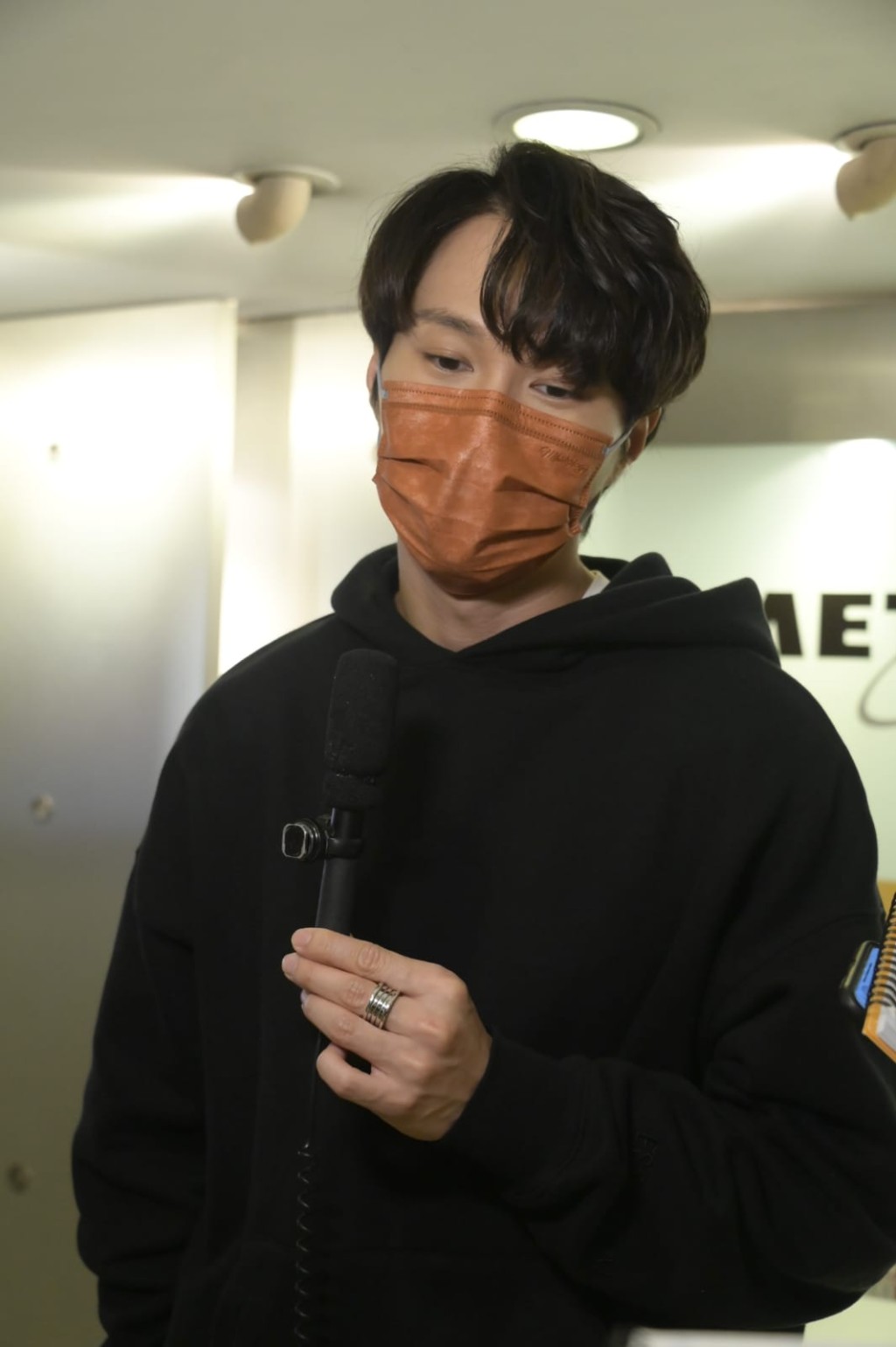 對於個唱被抵制,Hubert交由公司處理。
