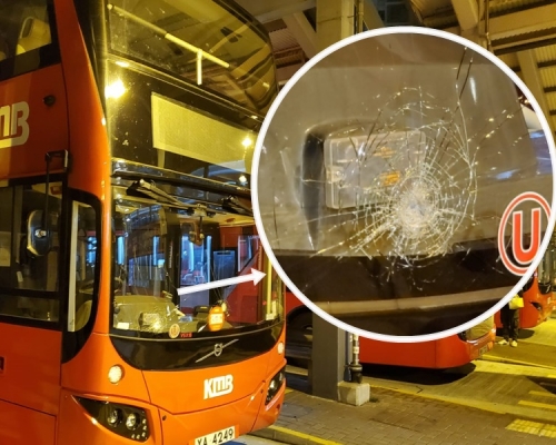 元朗洪福邨五輛巴士遭扑爆車頭玻璃。