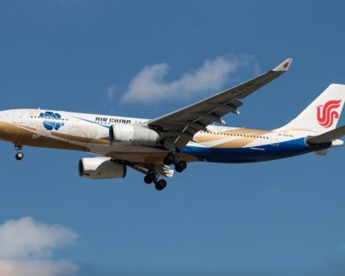 福州飛成都客機逼降長沙，機上疑有乘客自殺身亡。(示意圖)