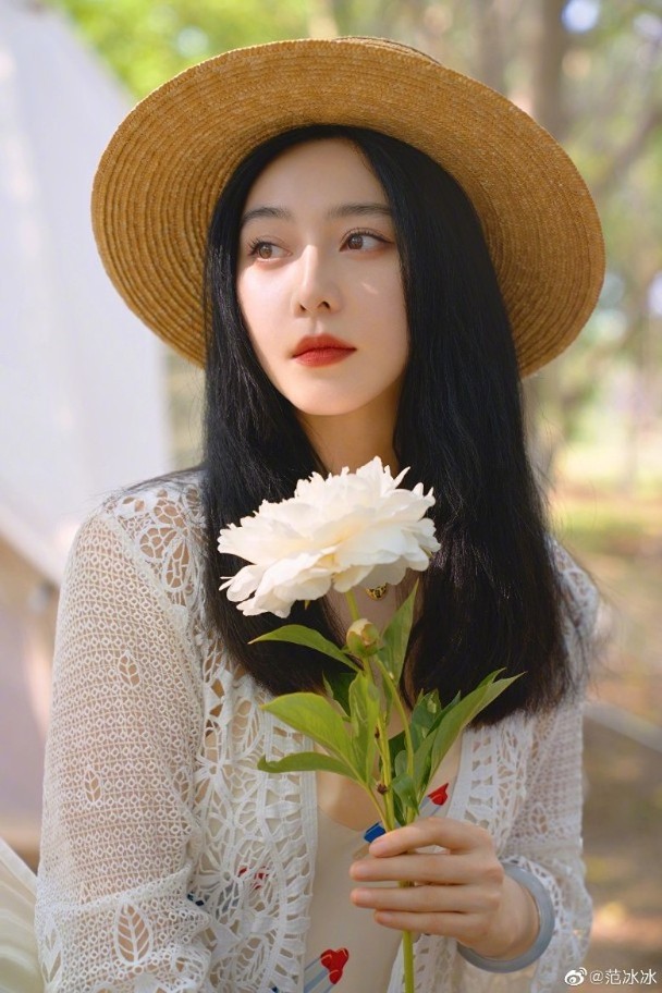 范冰冰获赔偿约10万港元的精神及经济损失。