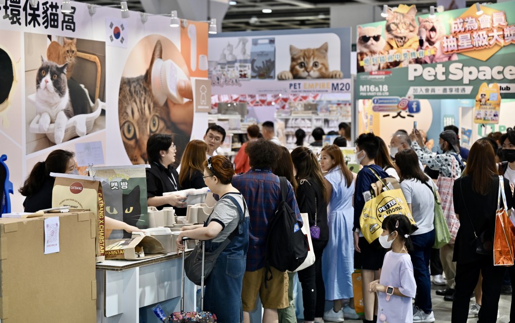 「香港猫迷博览会」今天开幕，破纪录逾200个参展商。锺健华摄