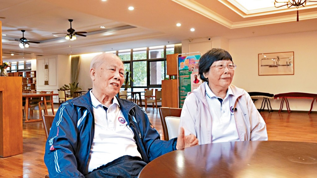 回流港人李叔李姨已是89歲高齡,退休後在佛山順德居住了20年 。