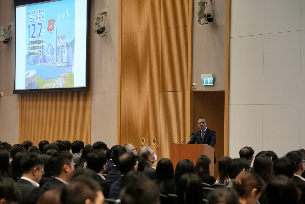 林定國在座談環節發言及分享看法。林定國FB