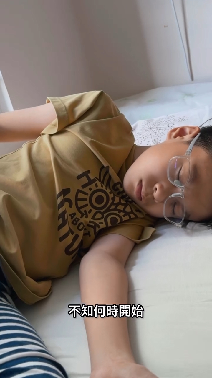 弟弟今年已經13歲。