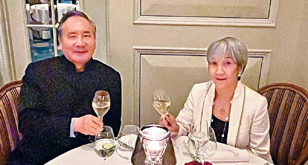 ■跟太座在吉地士餐廳
