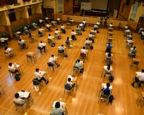 英國語文科於4月27日開考。資料圖片