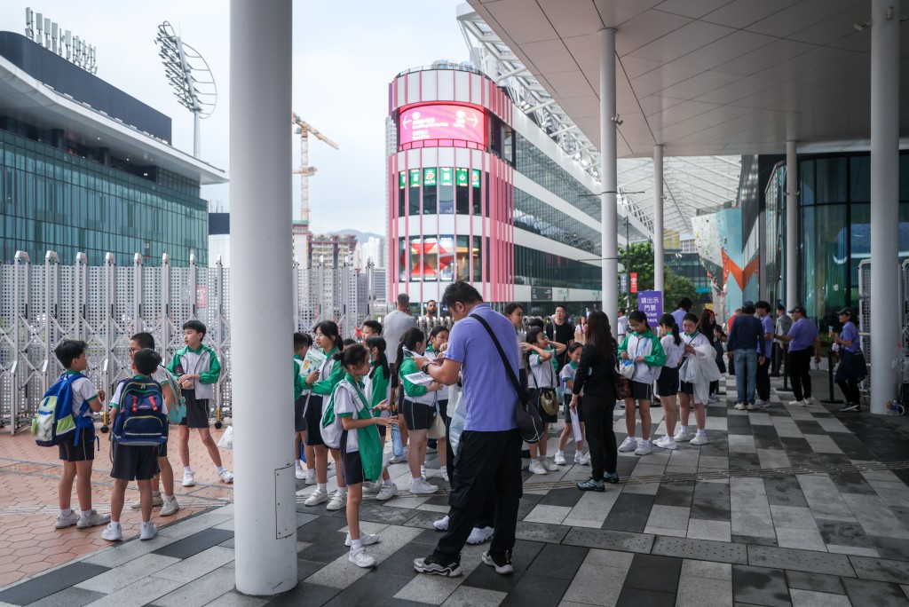 有學生到場。何家豪攝