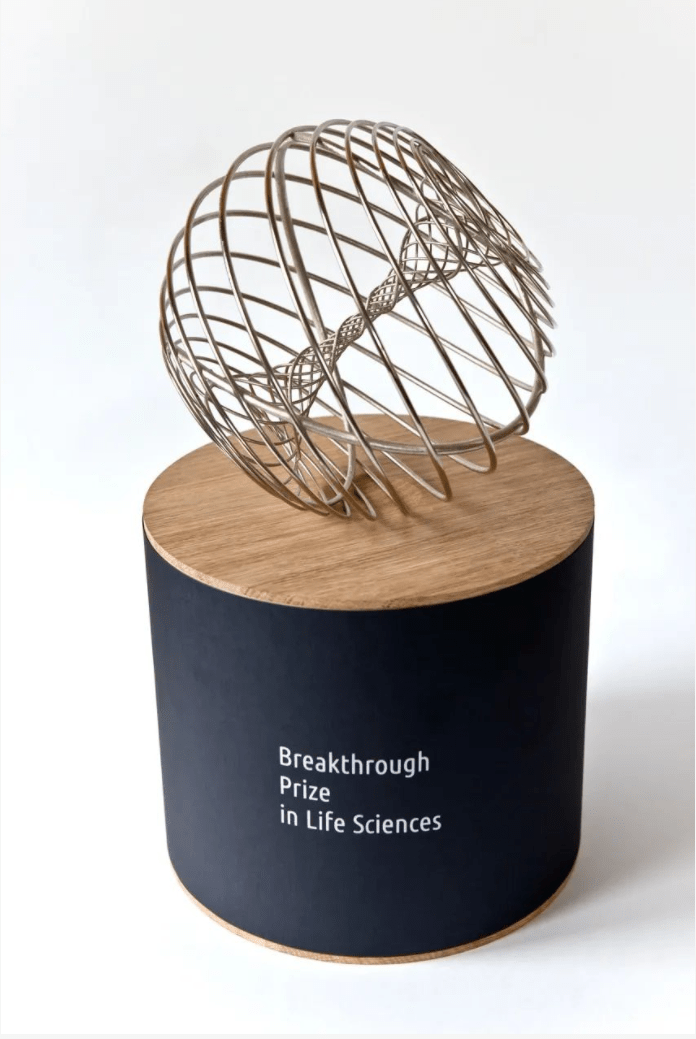 生命科學突破獎，表揚兩項控制疫極為重要的2項科學發現，其中mRNA有望應用在多種不治之症，更是醫學史上最大突破之一。