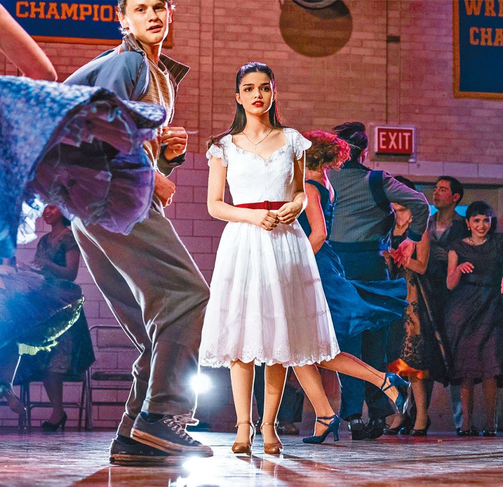 Rachel憑着在《西城故事》的出色唱功，贏得白雪公主一角。