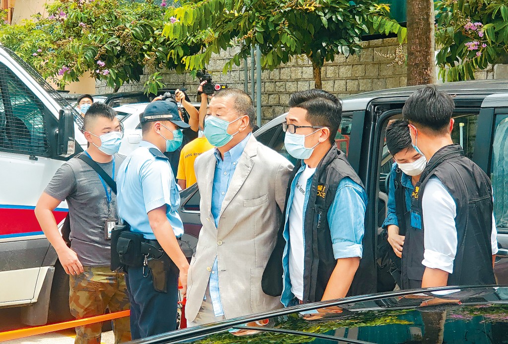 黎智英推薦予楊清奇的作者名單及文章均偏向比較激進。