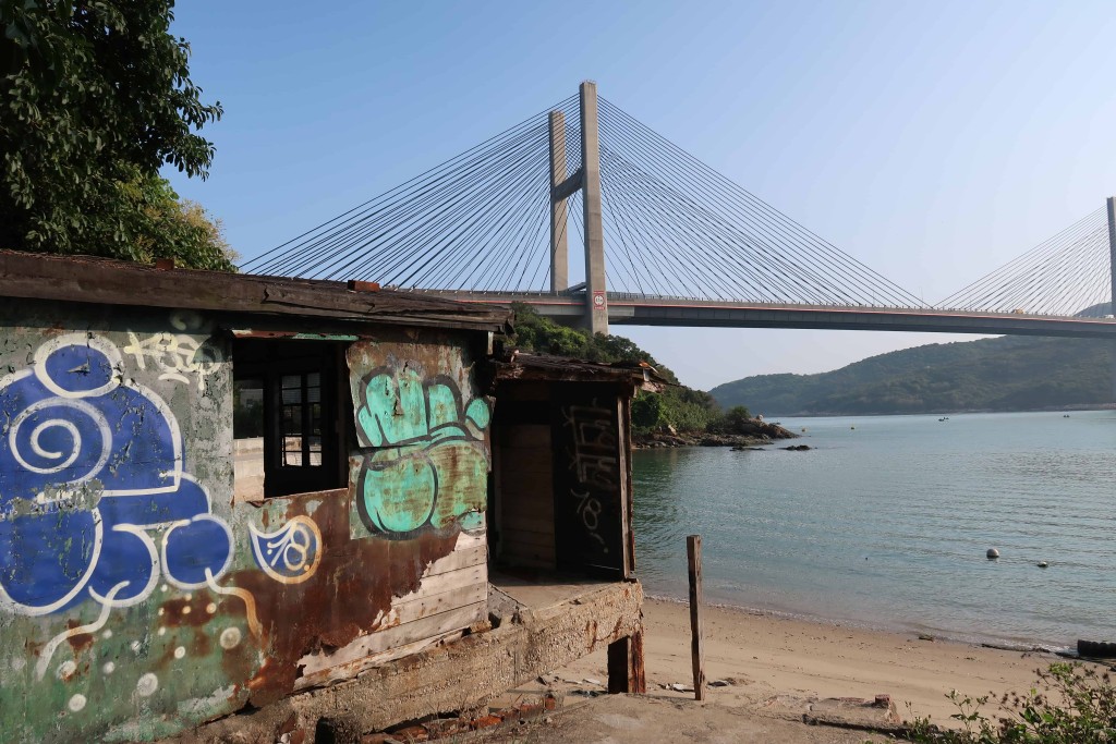 像馬灣這麼一大片廢墟，一度成為龍友的寵兒。