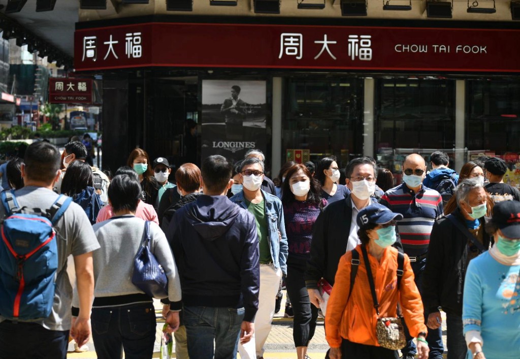 市民在假期繼續外出