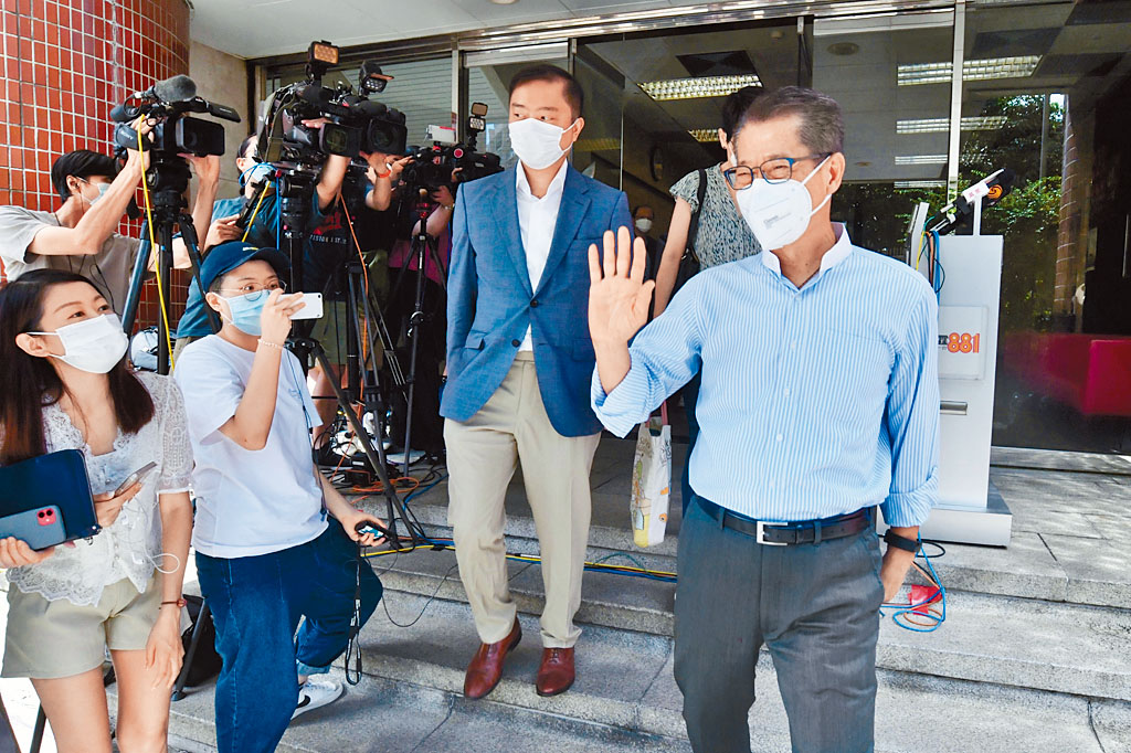 陳茂波昨日出席電台節目談及「空置稅」。