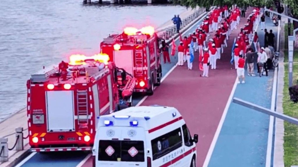暴走團在內地常爆發糾紛，遼寧去年便曾有消防救護車出勤受阻事件。