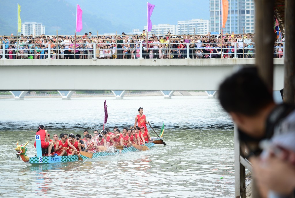 往年在城门河举办的沙田龙舟竞赛。资料图片