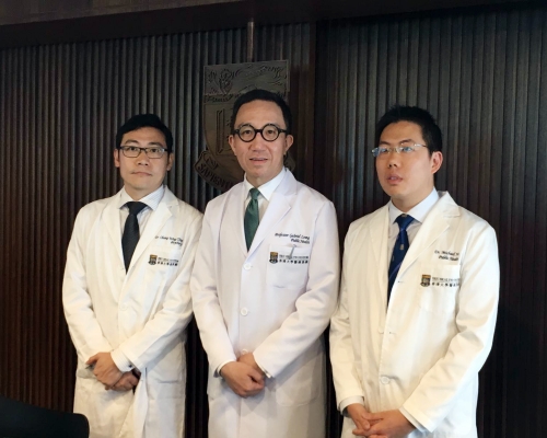 左起: 港大醫學院精神醫學系臨床副教授張頴宗、港大醫學院院長梁卓偉、港大公共衞生學院臨床助理教授倪宇軒