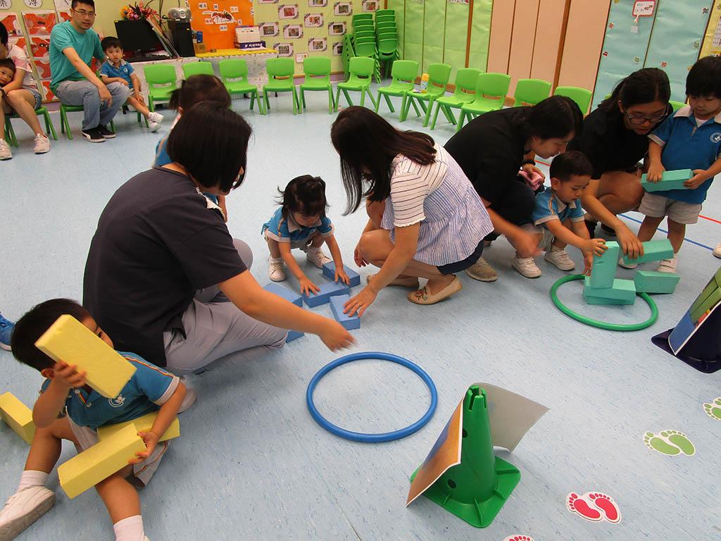 (圖片來源:香港小童群益會「樂步」學前兒童課餘託管中心(大圍)) (圖片來源:香港小童群益會「樂步」學前兒童課餘託管中心(大圍))
