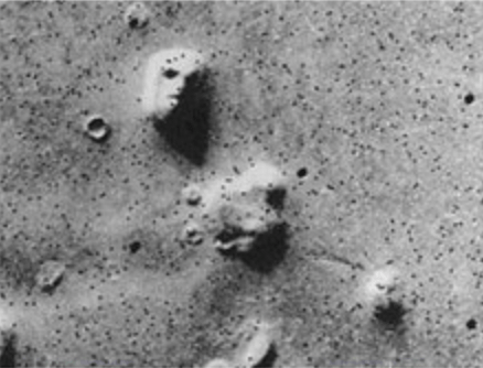 1979年拍到的「火星之臉」，酷似一個男性人頭。