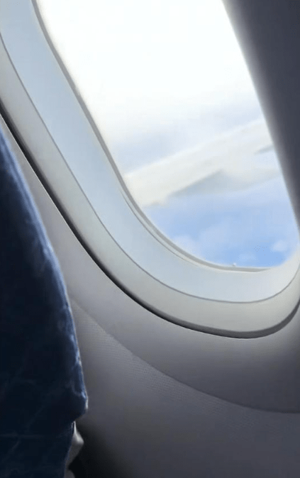 女乘客炫耀「第N次」把打火機帶上飛機。大風新聞 女乘客炫耀「第N次」把打火機帶上飛機。大風新聞